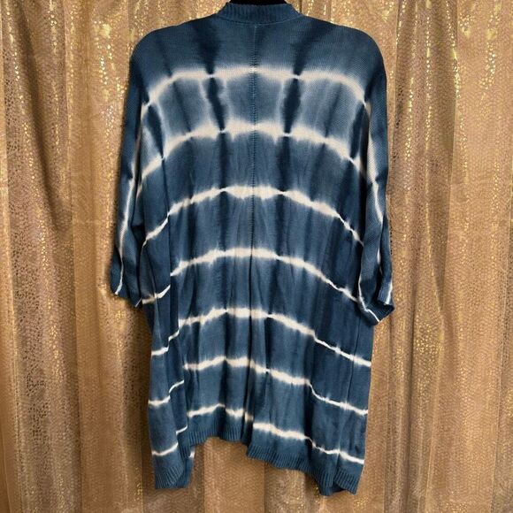 Torrid Blue White Super Soft Knit Cardigan Dolman Sleeve 0 Large/12 - Picture 2 of 9